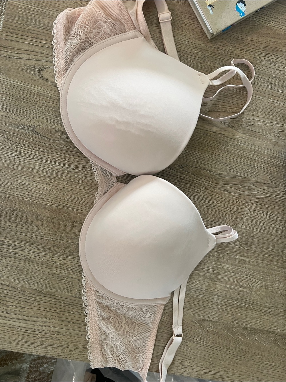 Everyday Smooth Lace-Back Bra in Light Blush